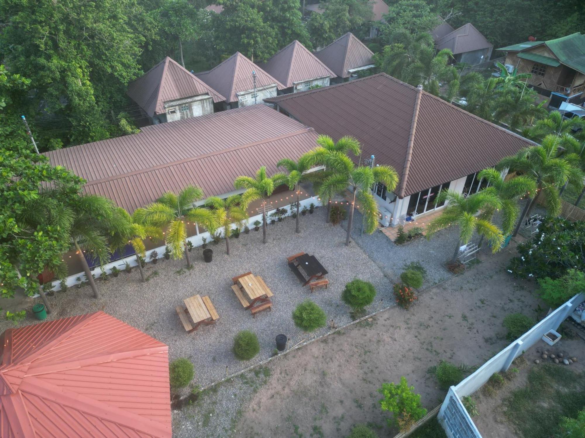 Escape Divers - Jungle Hostel And Dive Centre Ko Tao Exterior foto